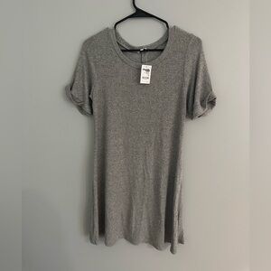 Women’s short sleeve grey dress